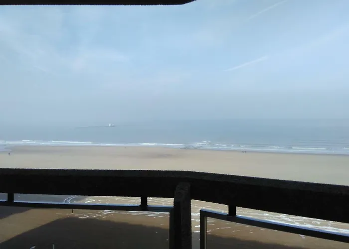 Residentie Aldis Met Zeezicht Oostende